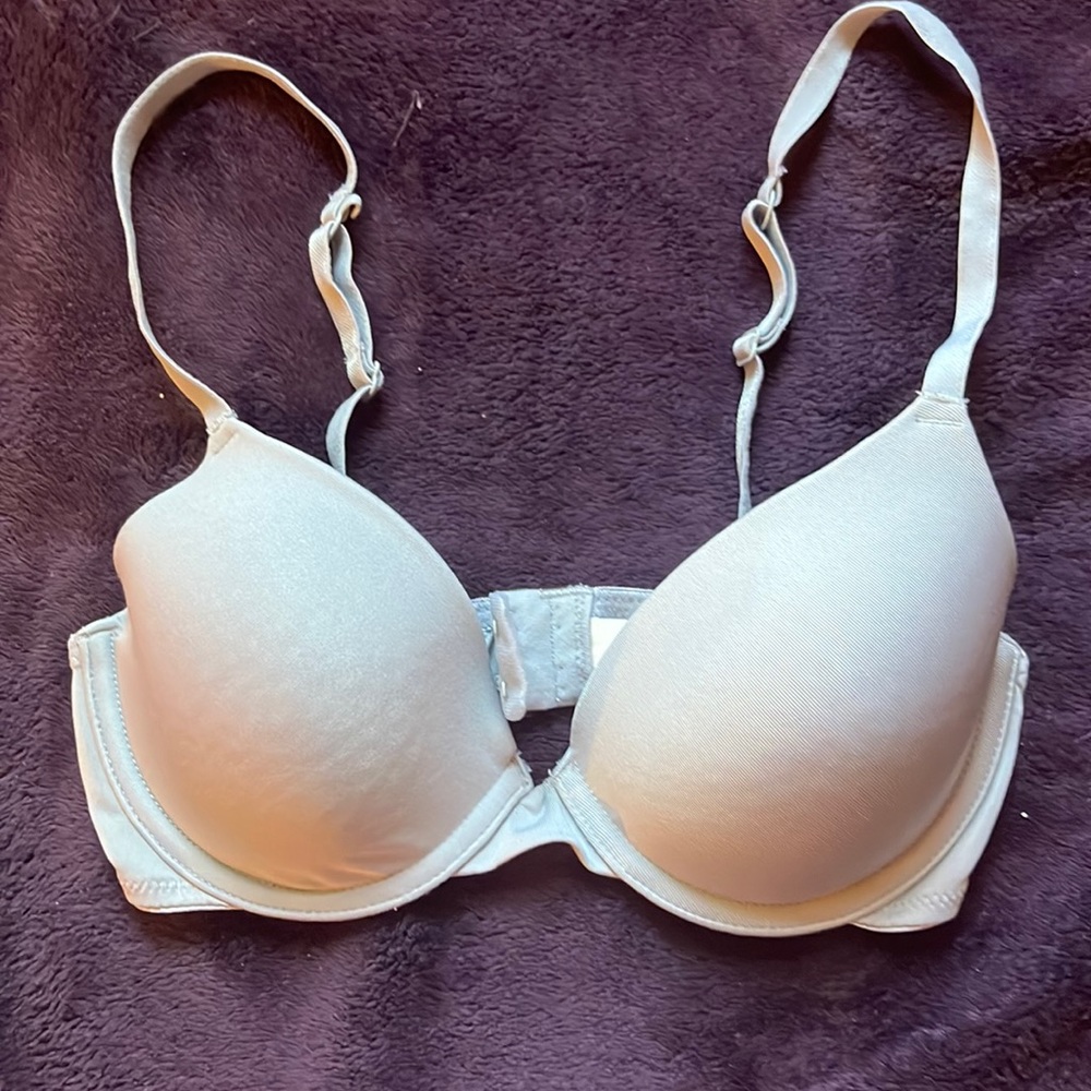 So underwire bra in grey